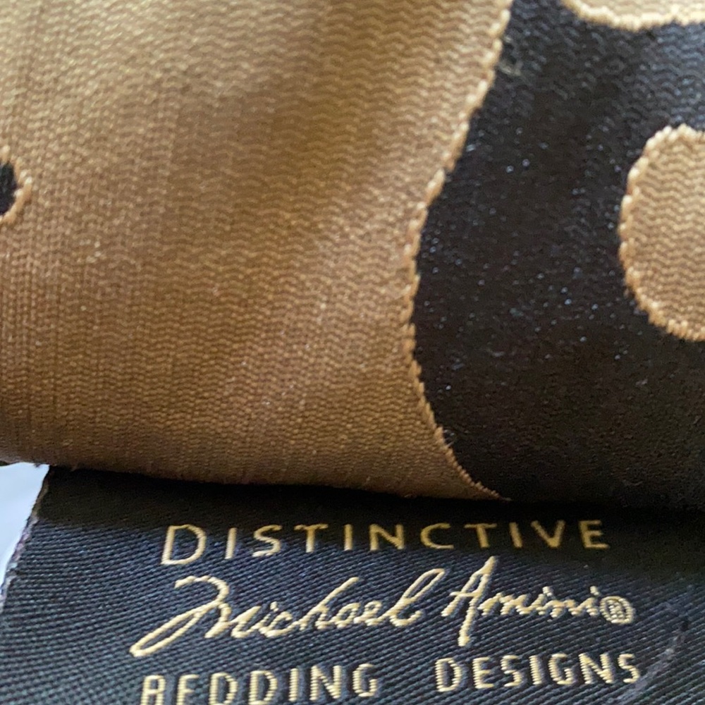 Michael Amini King Size Bedding